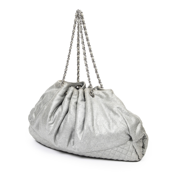 Chanel Melrose Cabas Tote - Picture 2 of 8